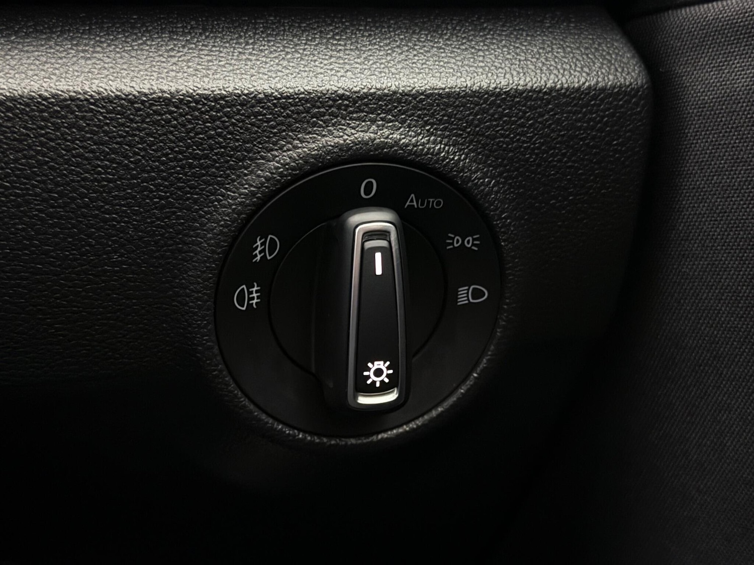 Used Volkswagen T-Roc 2021 for sale - 77259805: Photo 37