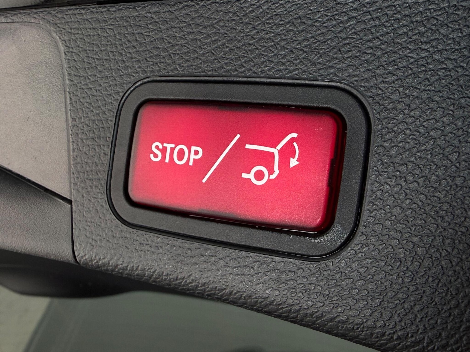 Used Mercedes-Benz C Class 2019 for sale - 76728557: Photo 14