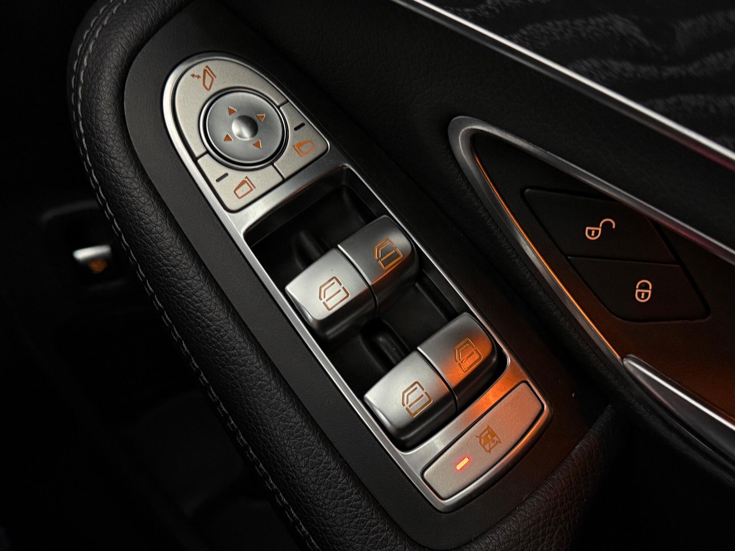 Used Mercedes-Benz C Class 2019 for sale - 76728557: Photo 32