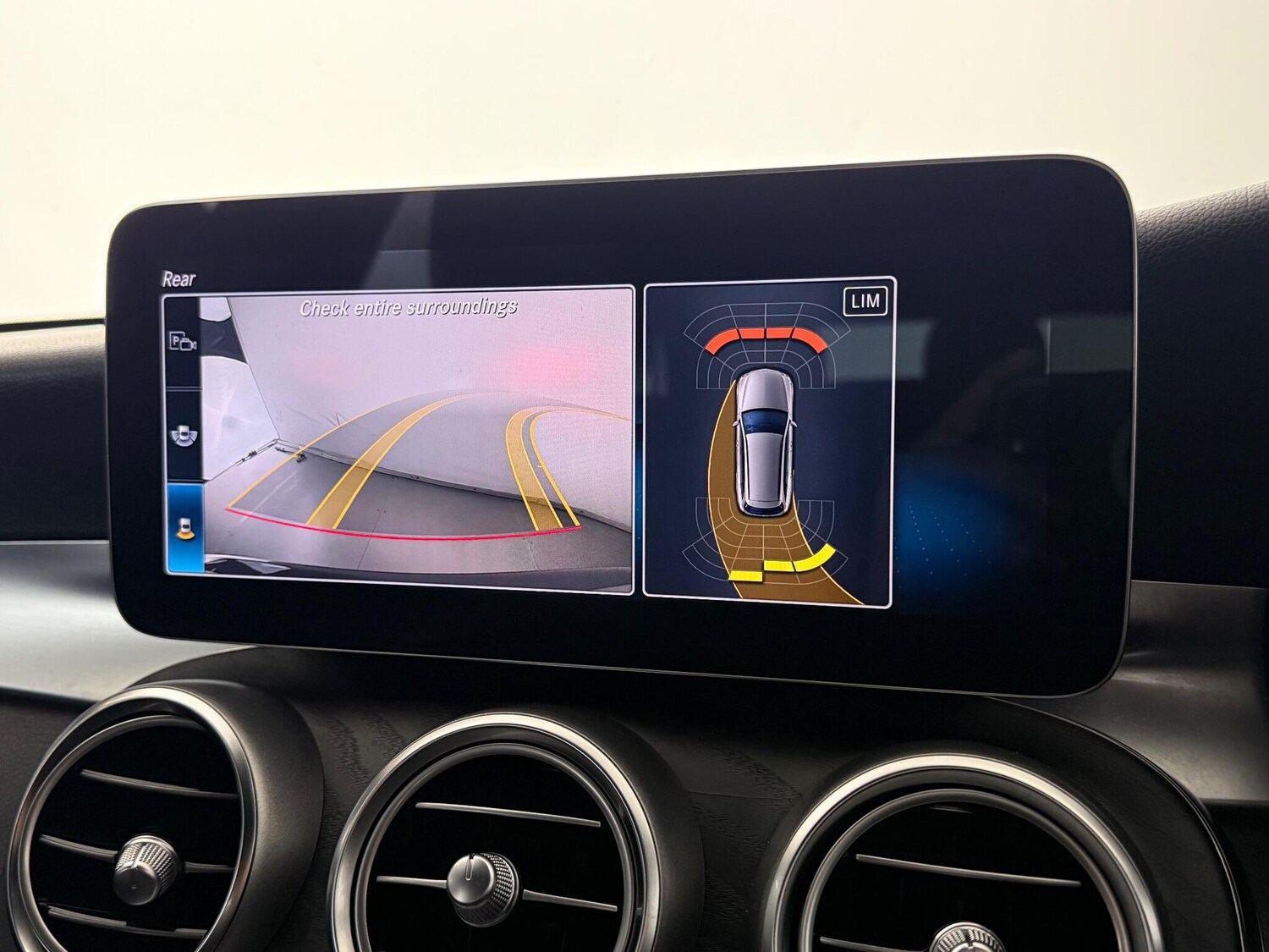 Used Mercedes-Benz C Class 2019 for sale - 76728557: Photo 42