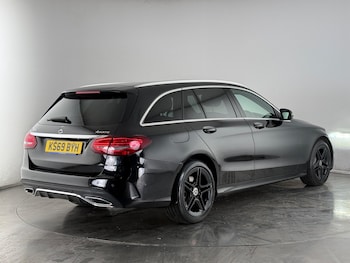 Used Mercedes-Benz C Class 2019 for sale - 76728557: Photo