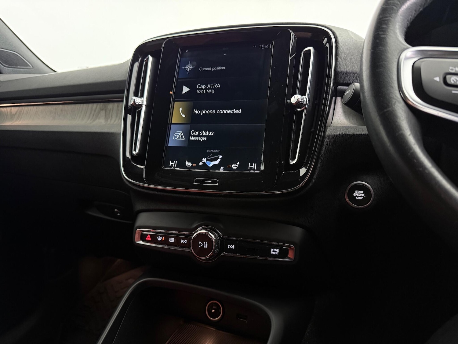 Used Volvo XC40 2020 for sale - 77260372: Photo 37