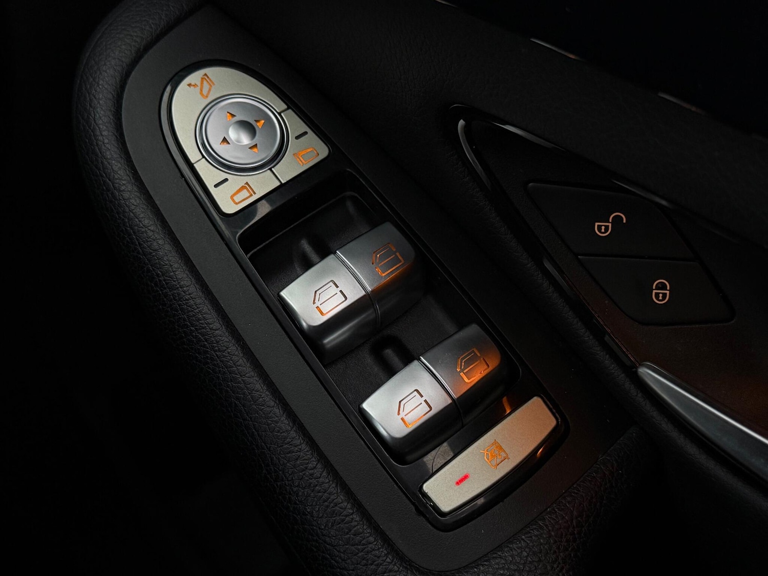 Used Mercedes-Benz C Class 2019 for sale - 77243820: Photo 25