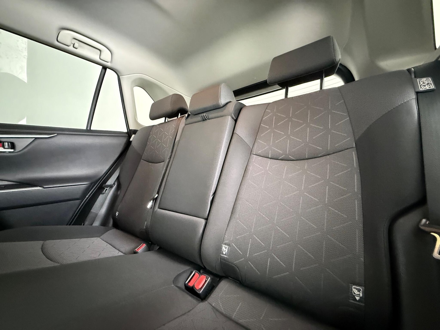 Used Toyota RAV4 2021 for sale - 77217119: Photo 15