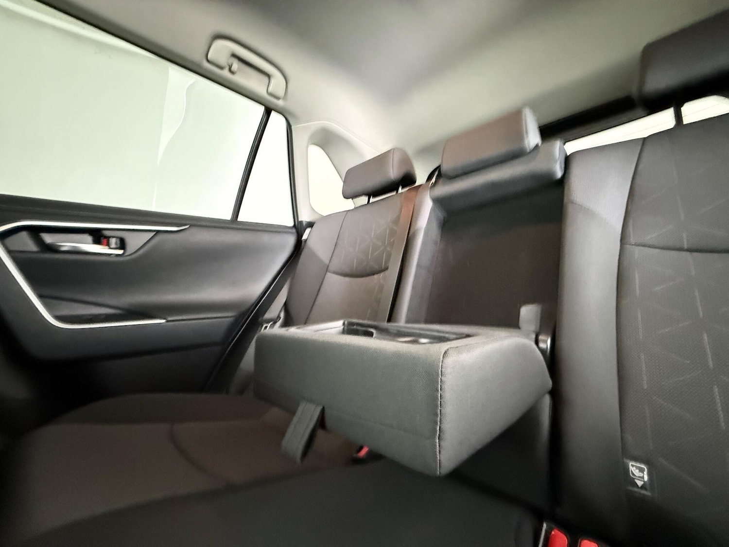 Used Toyota RAV4 2021 for sale - 77217119: Photo 16