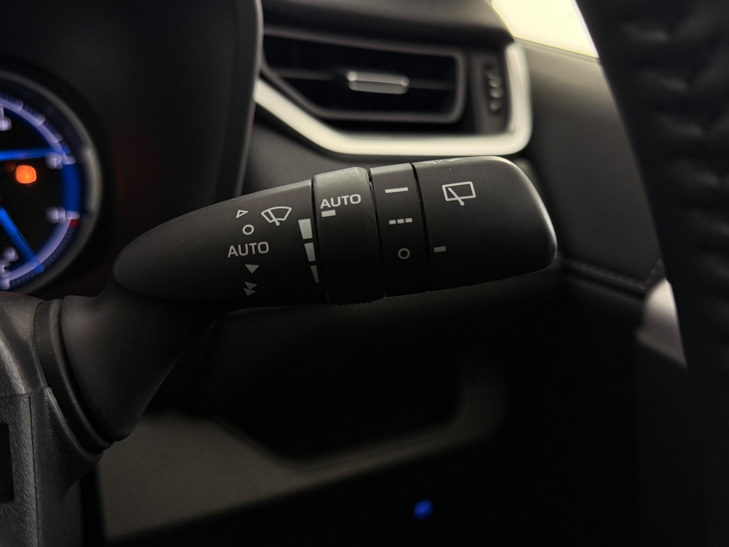 Used Toyota RAV4 2021 for sale - 77217119: Photo 23