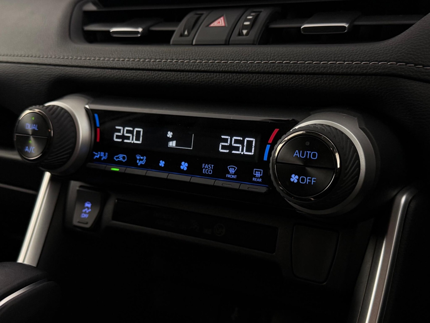 Used Toyota RAV4 2021 for sale - 77217119: Photo 34