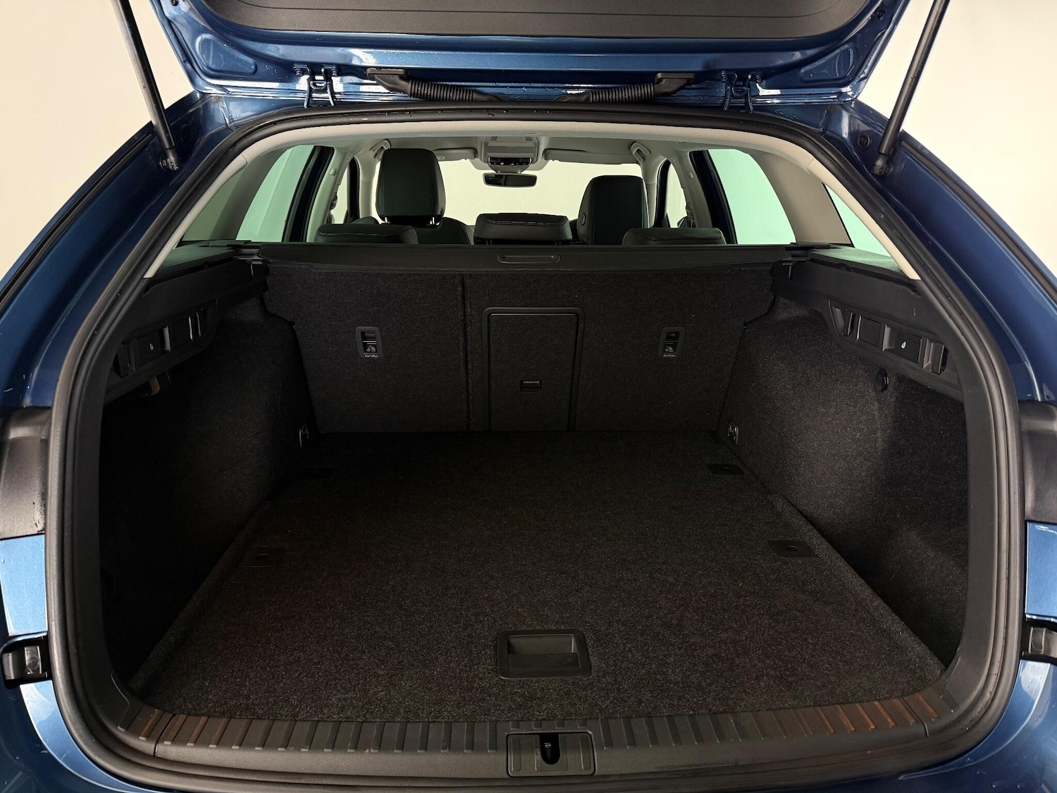 Used Skoda Octavia 2020 for sale - 77180950: Photo 9