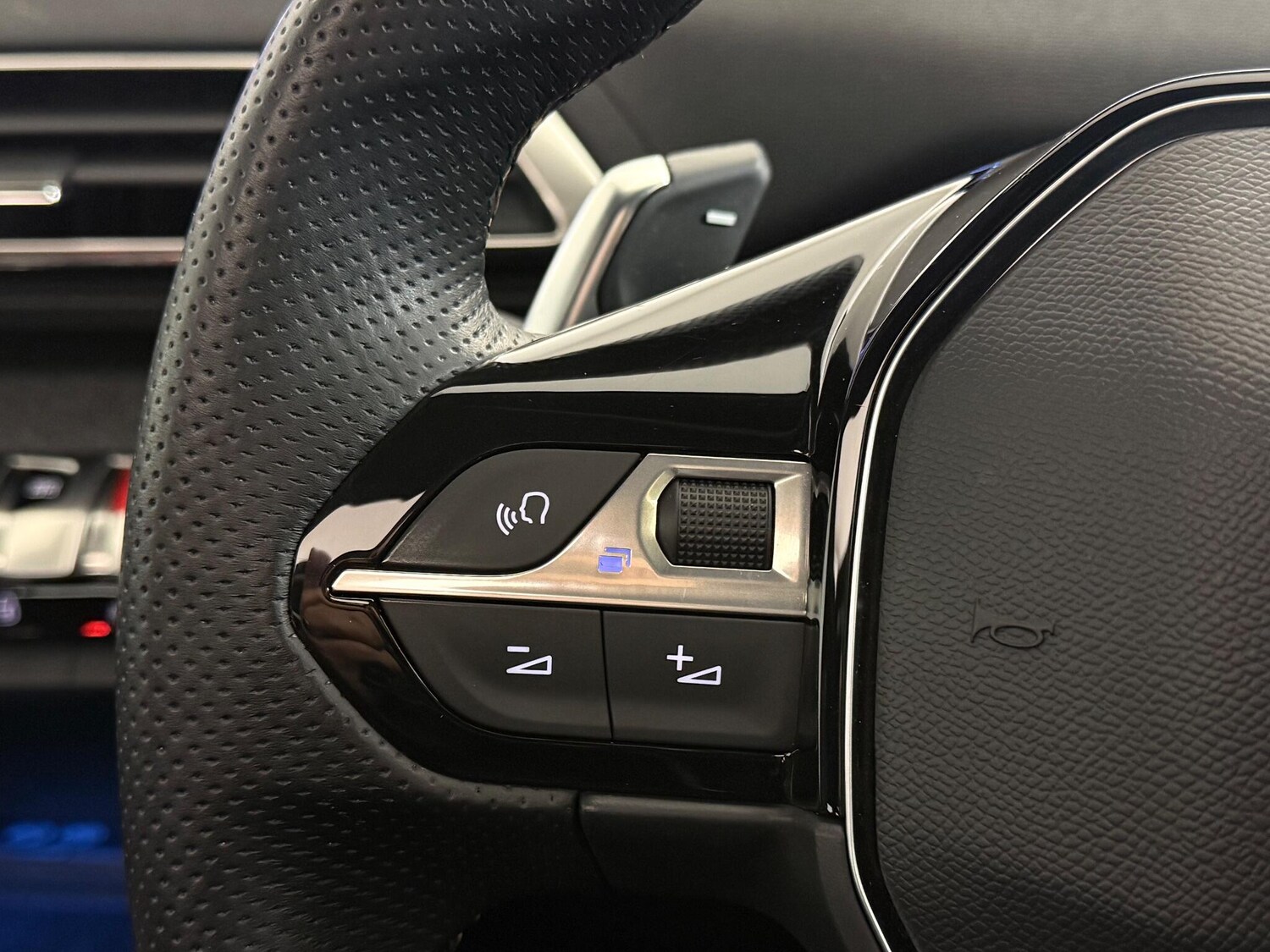 Used Peugeot 3008 2020 for sale - 76714548: Photo 24