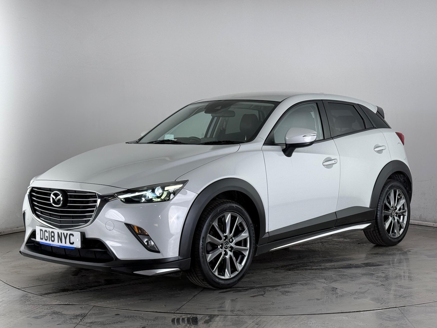 Used Mazda CX-3 2018 for sale - 77962984: Photo 2