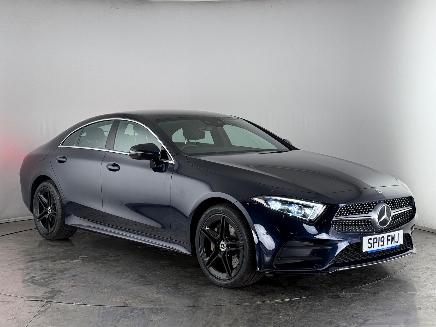 Used Mercedes-Benz CLS 2019 for sale - 76468219: Photo 1