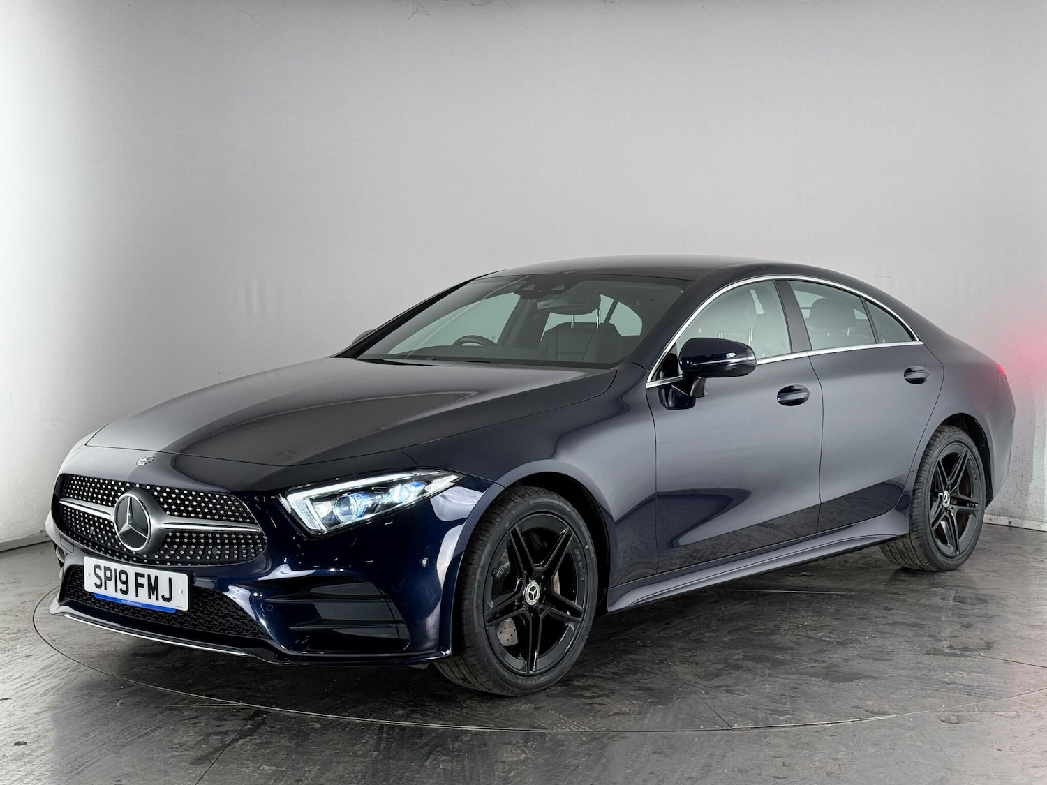 Used Mercedes-Benz CLS 2019 for sale - 76468219: Photo 3