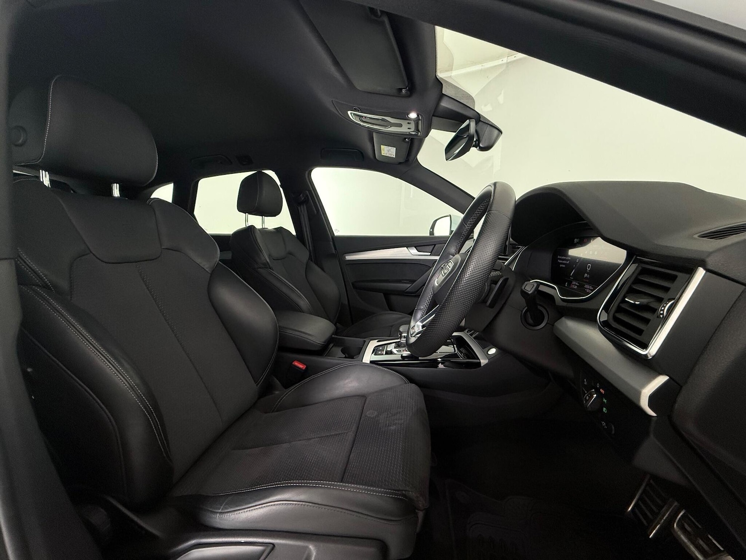 Used Audi Q5 2023 for sale - 76936629: Photo 16