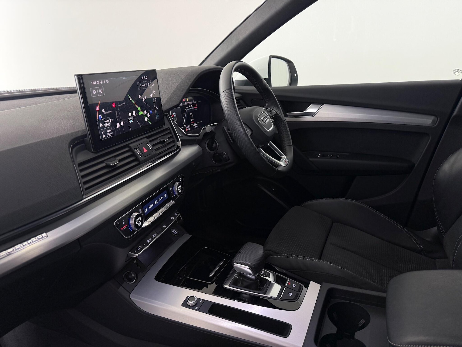 Used Audi Q5 2023 for sale - 76936629: Photo 17