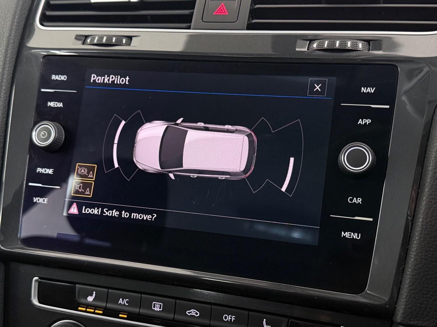 Used Volkswagen Golf 2018 for sale - 77511498: Photo 23