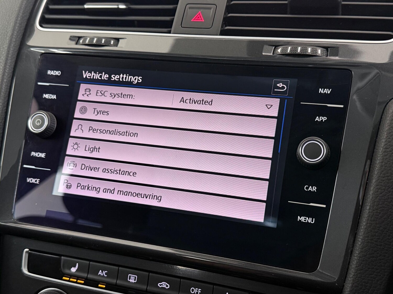 Used Volkswagen Golf 2018 for sale - 77511498: Photo 25