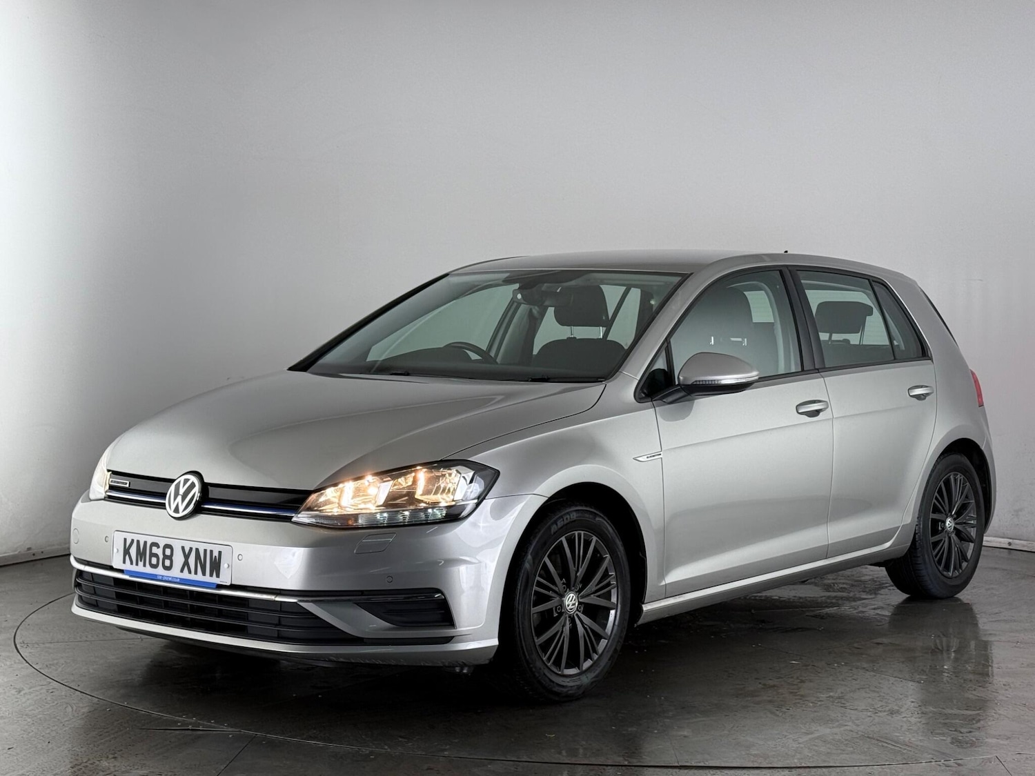 Used Volkswagen Golf 2018 for sale - 77511498: Photo 3