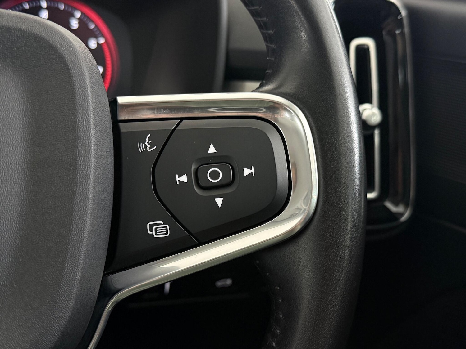 Used Volvo XC40 2021 for sale - 77243548: Photo 21