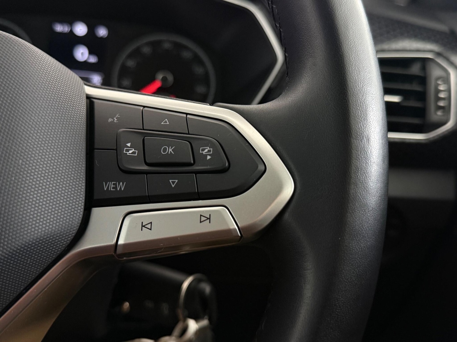 Used Volkswagen T-Cross for sale - 76468624: Photo 24