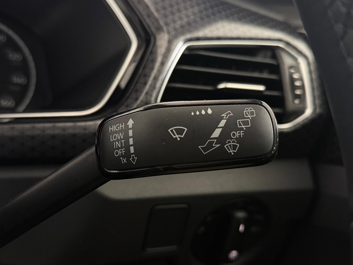 Used Volkswagen T-Cross for sale - 76468624: Photo 26