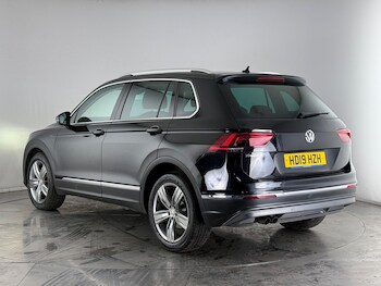 Used Volkswagen Tiguan 2019 for sale - 77242914: Photo