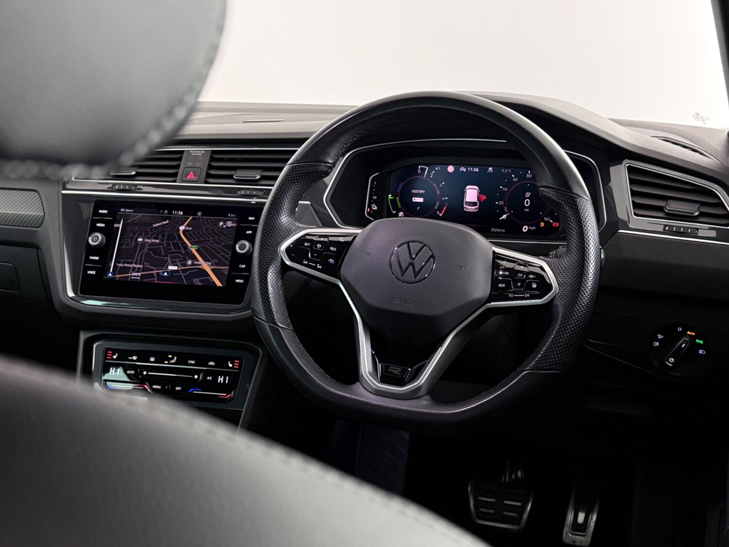 Used Volkswagen Tiguan 2023 for sale - 77803038: Photo 16