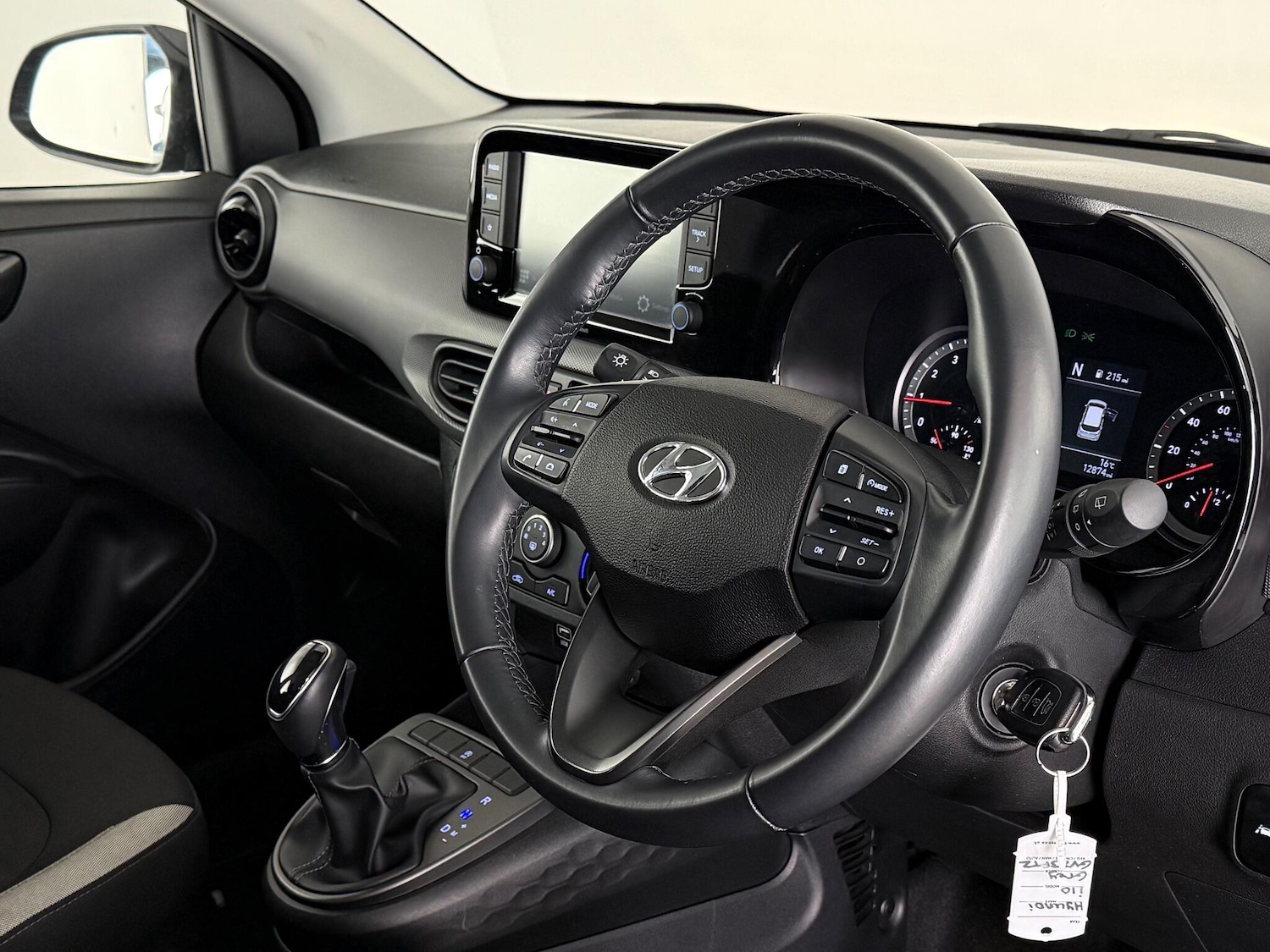 Used Hyundai i10 2023 for sale - 76468437: Photo 24
