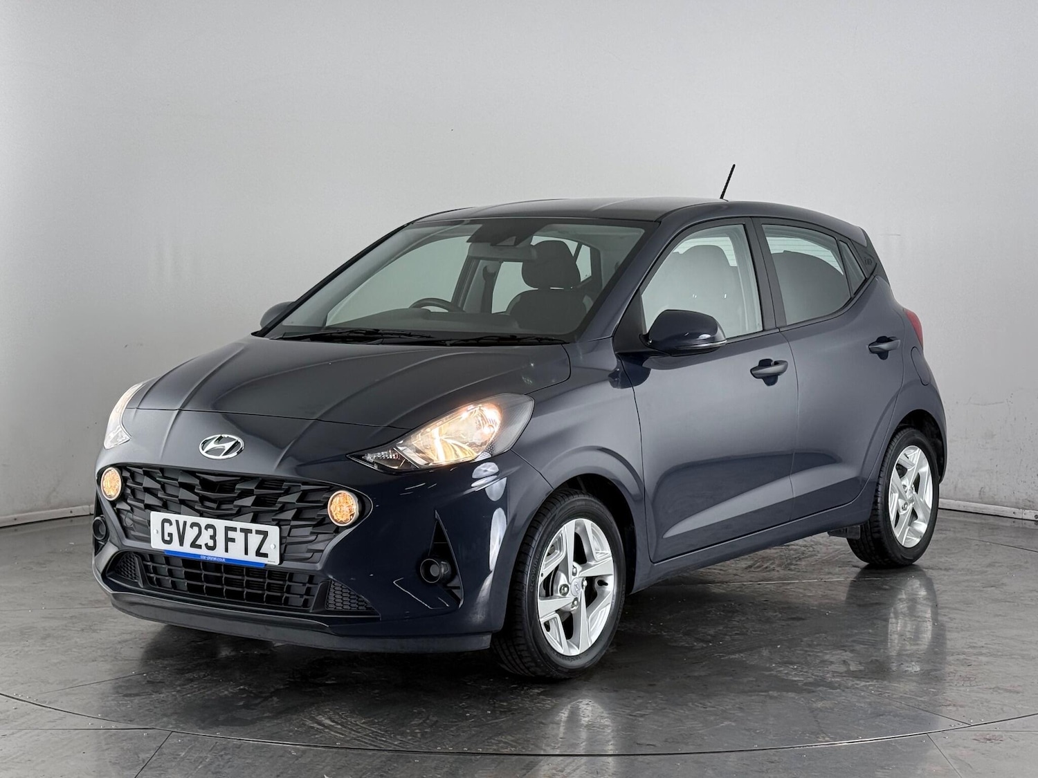 Used Hyundai i10 2023 for sale - 76468437: Photo 3