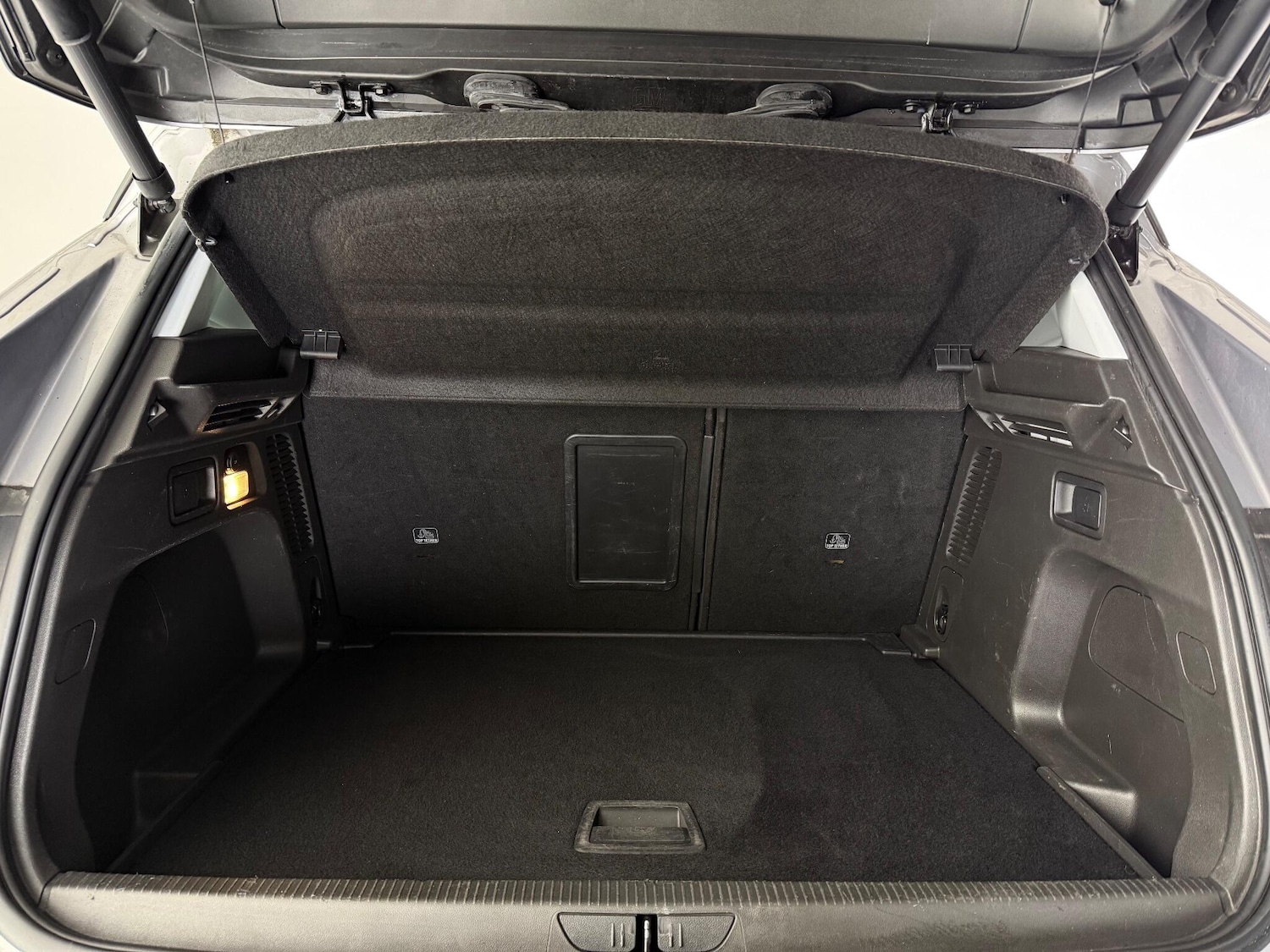 Used Vauxhall Grandland X 2018 for sale - 77260184: Photo 10