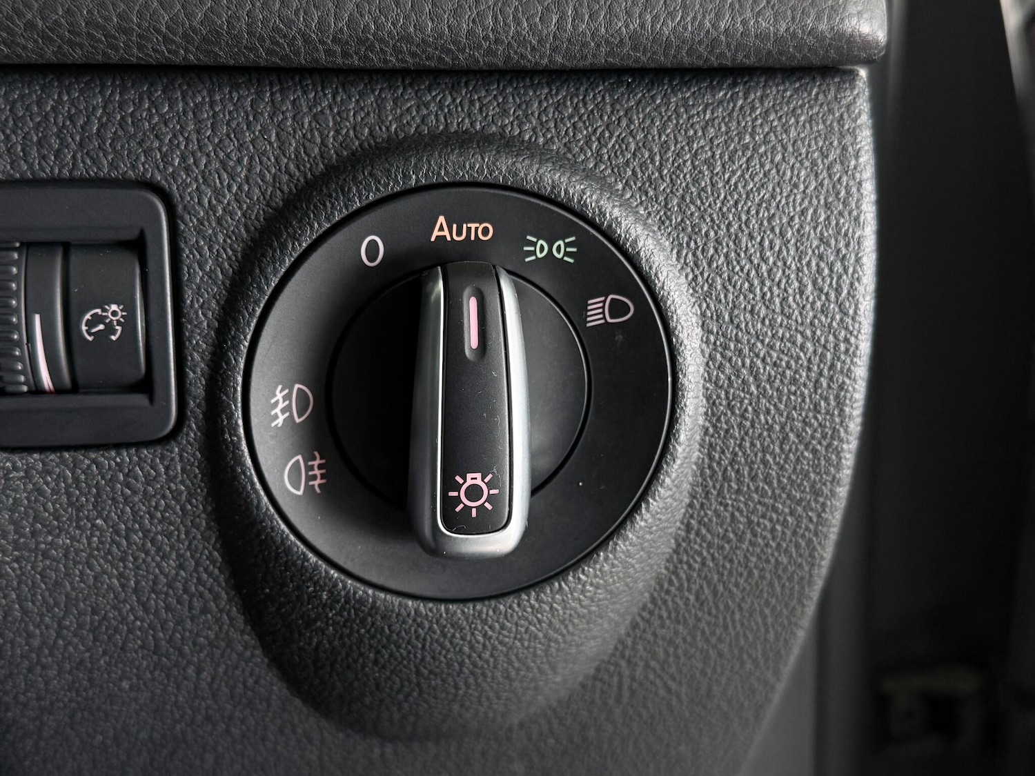 Used Volkswagen Tiguan 2015 for sale - 78185862: Photo 21