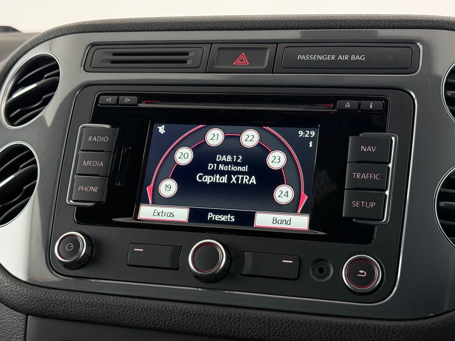 Used Volkswagen Tiguan 2015 for sale - 78185862: Photo 30