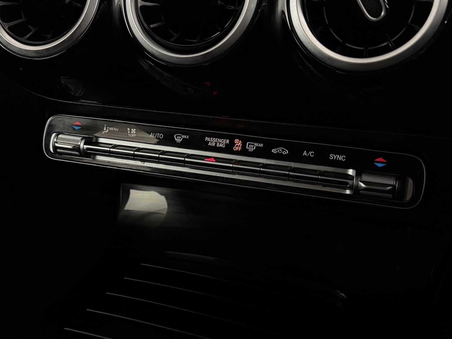 Used Mercedes-Benz A-Class 2022 for sale - 76689304: Photo 34