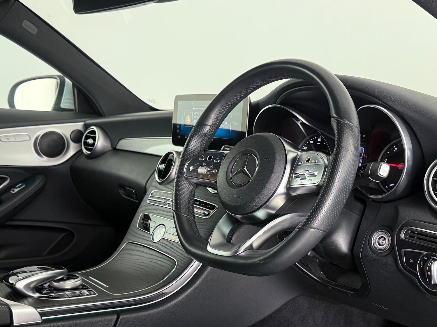 Used Mercedes-Benz C Class 2019 for sale - 77268283: Photo 17