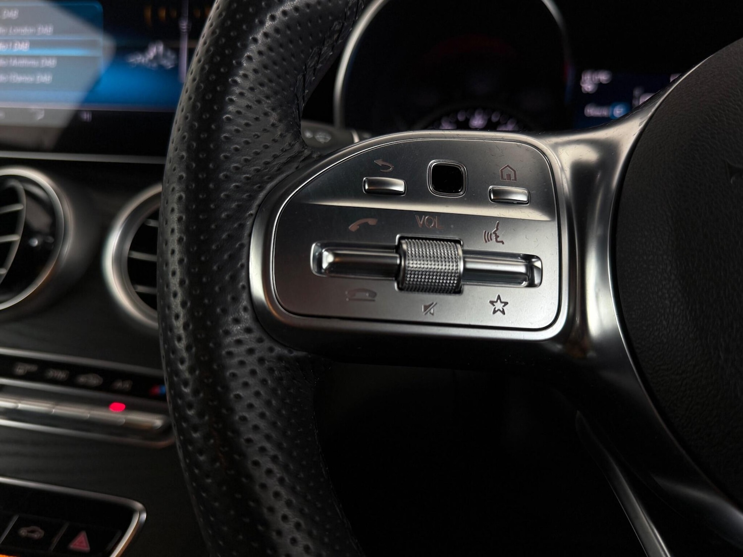 Used Mercedes-Benz C Class 2019 for sale - 77268283: Photo 18