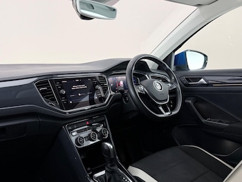 Used Volkswagen T-Roc 2019 for sale - 79497295: Photo
