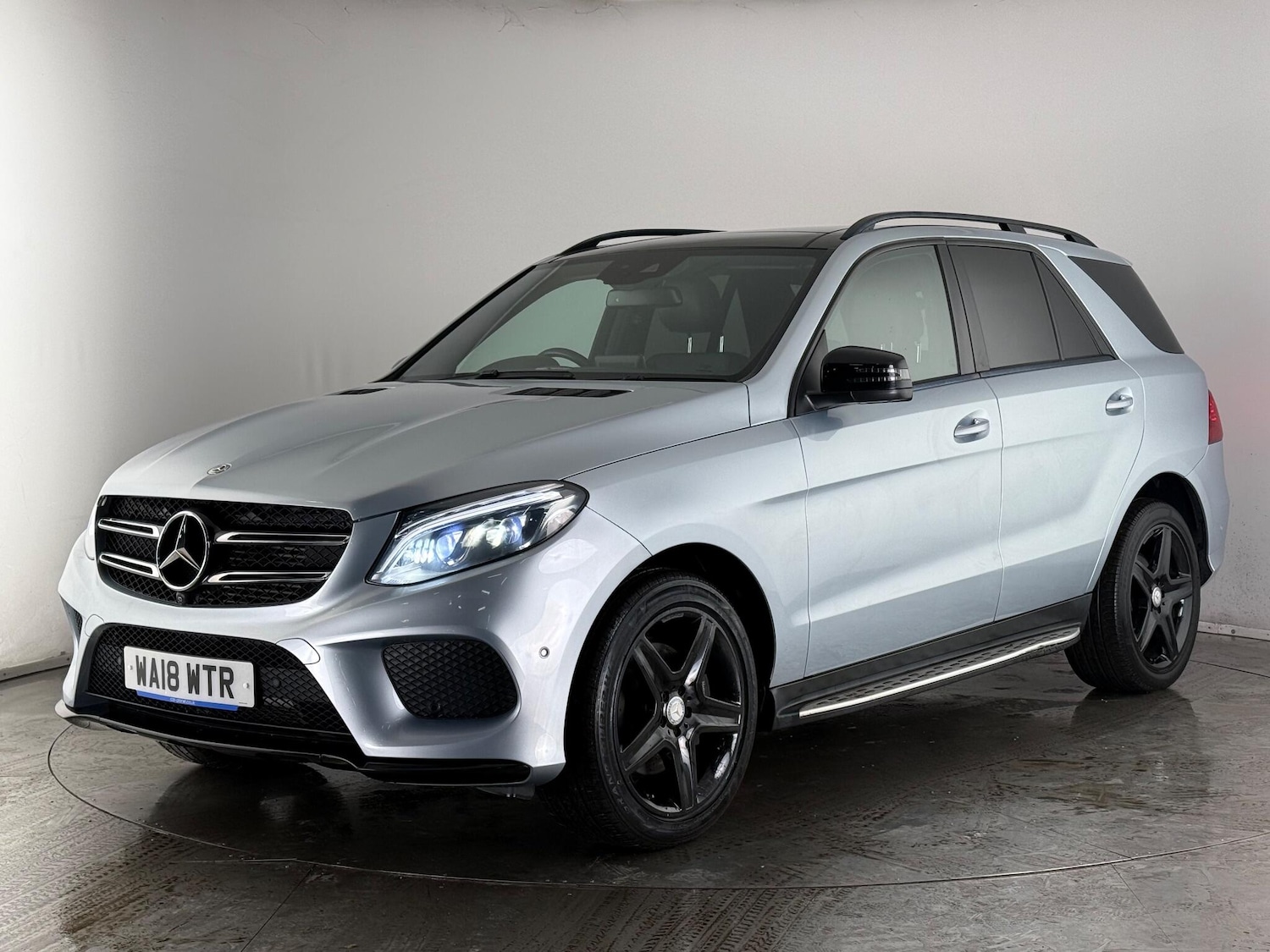 Used Mercedes-Benz GLE 2018 for sale - 77803024: Photo 2