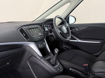 Used Vauxhall Zafira Tourer 2017 for sale - 79497306: Photo
