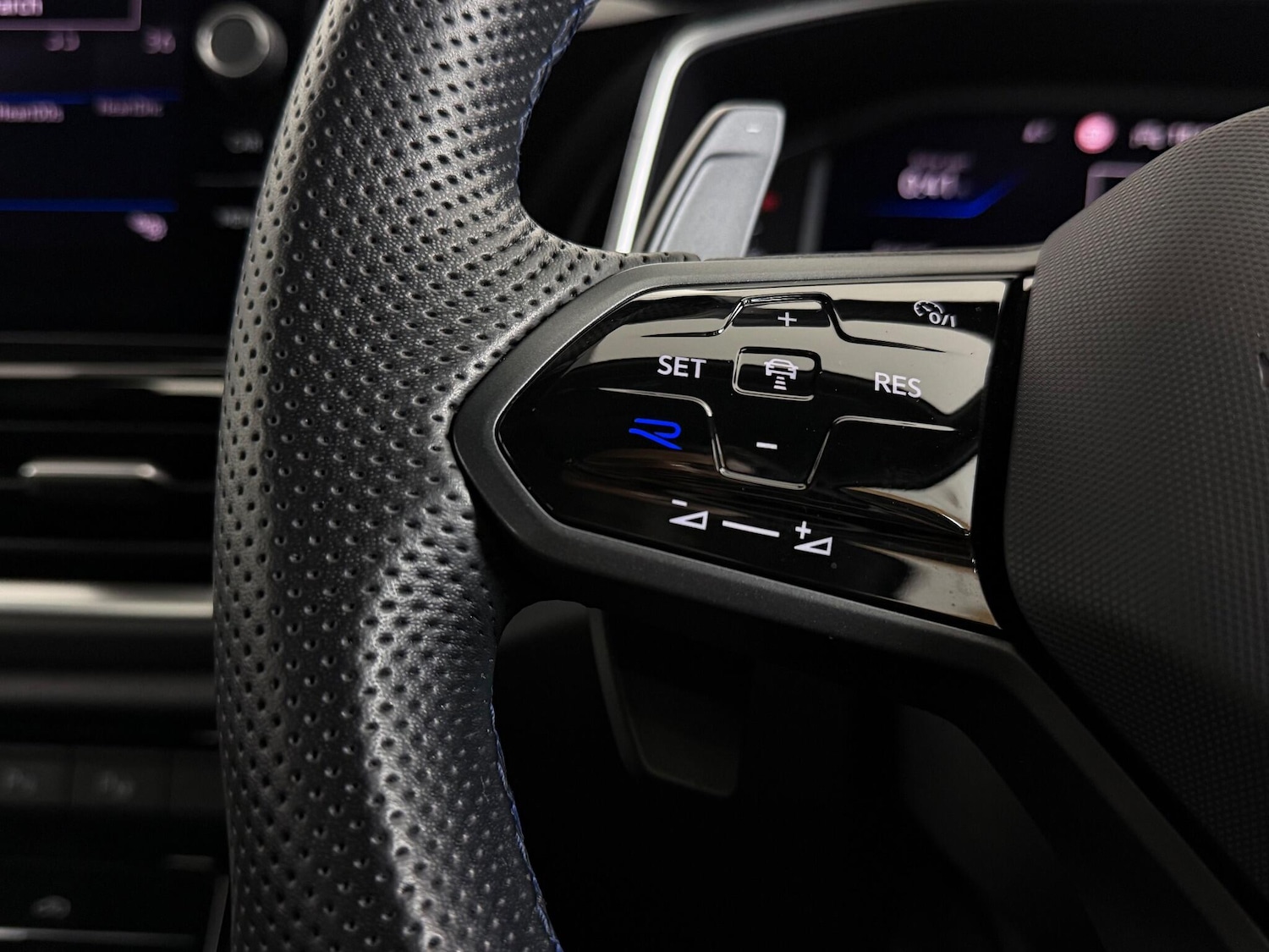 Used Volkswagen T-Roc 2022 for sale - 77221692: Photo 18