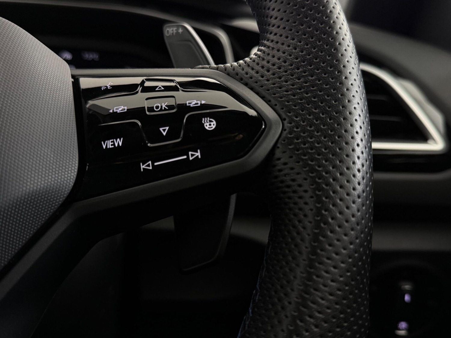 Used Volkswagen T-Roc 2022 for sale - 77221692: Photo 20