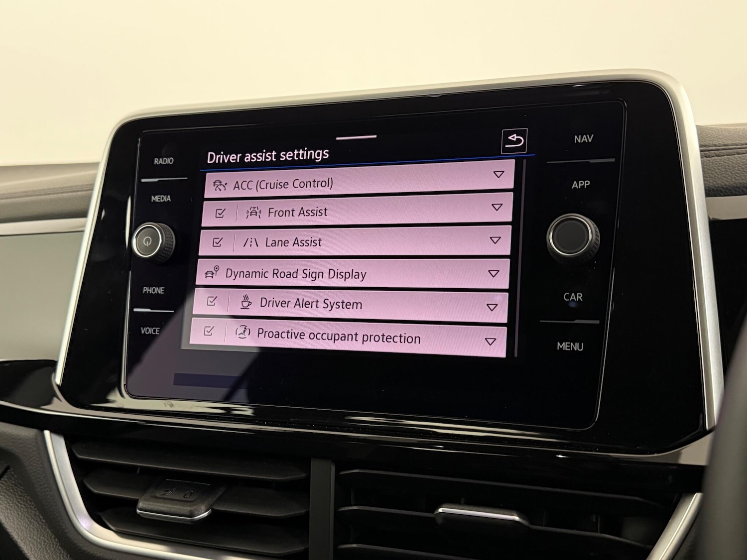 Used Volkswagen T-Roc 2022 for sale - 77221692: Photo 32