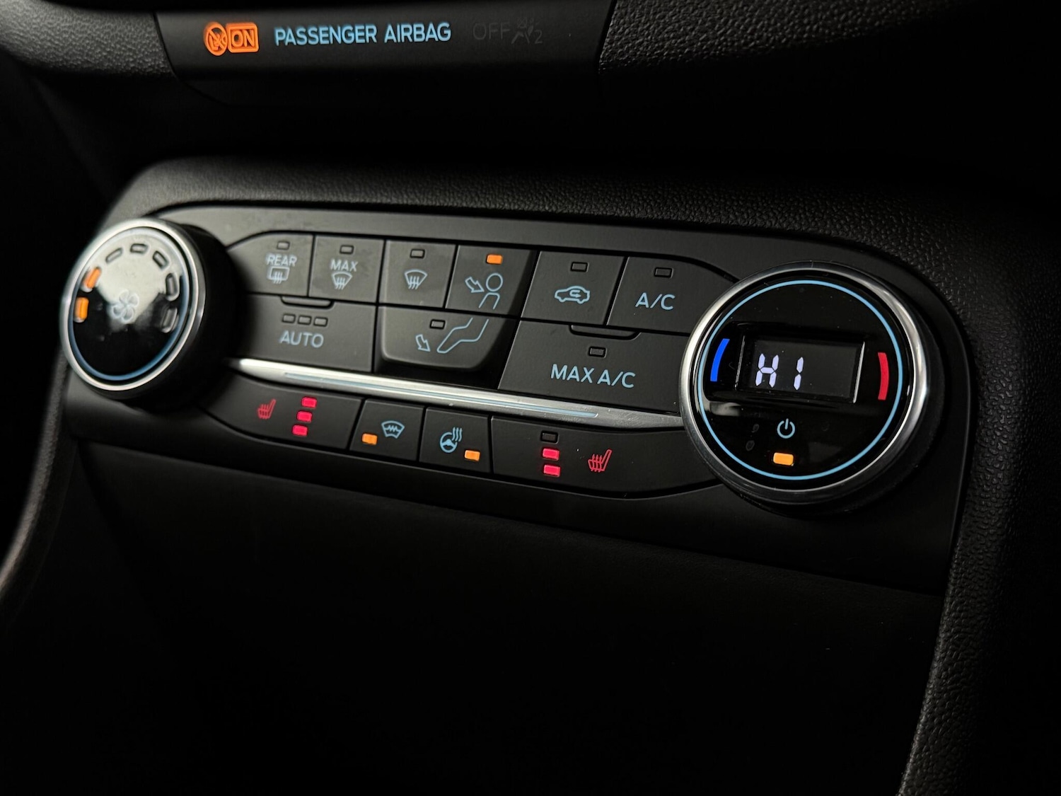 Used Ford Fiesta 2018 for sale - 77247010: Photo 33