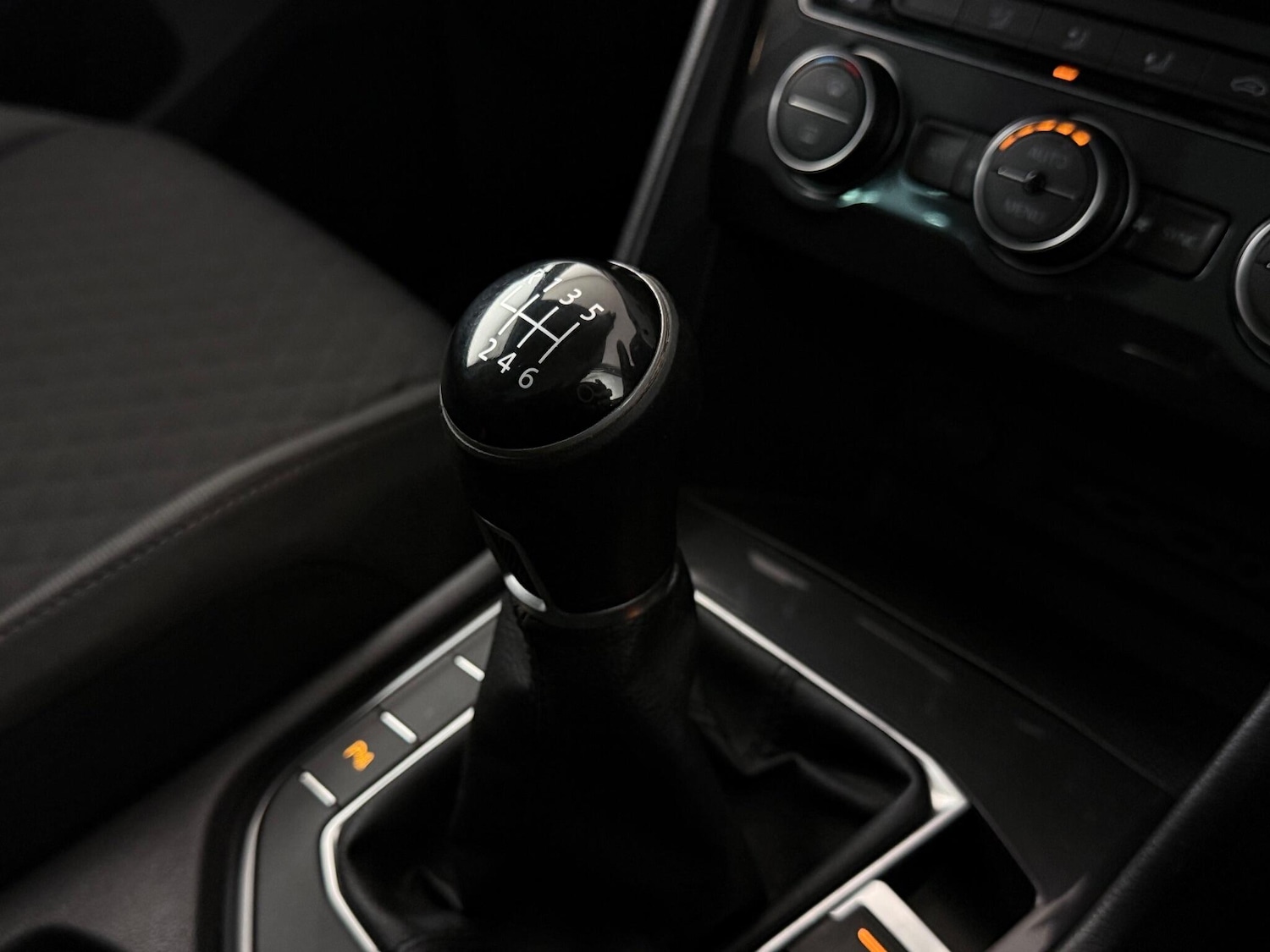 Used Volkswagen Tiguan 2018 for sale - 77180855: Photo 34