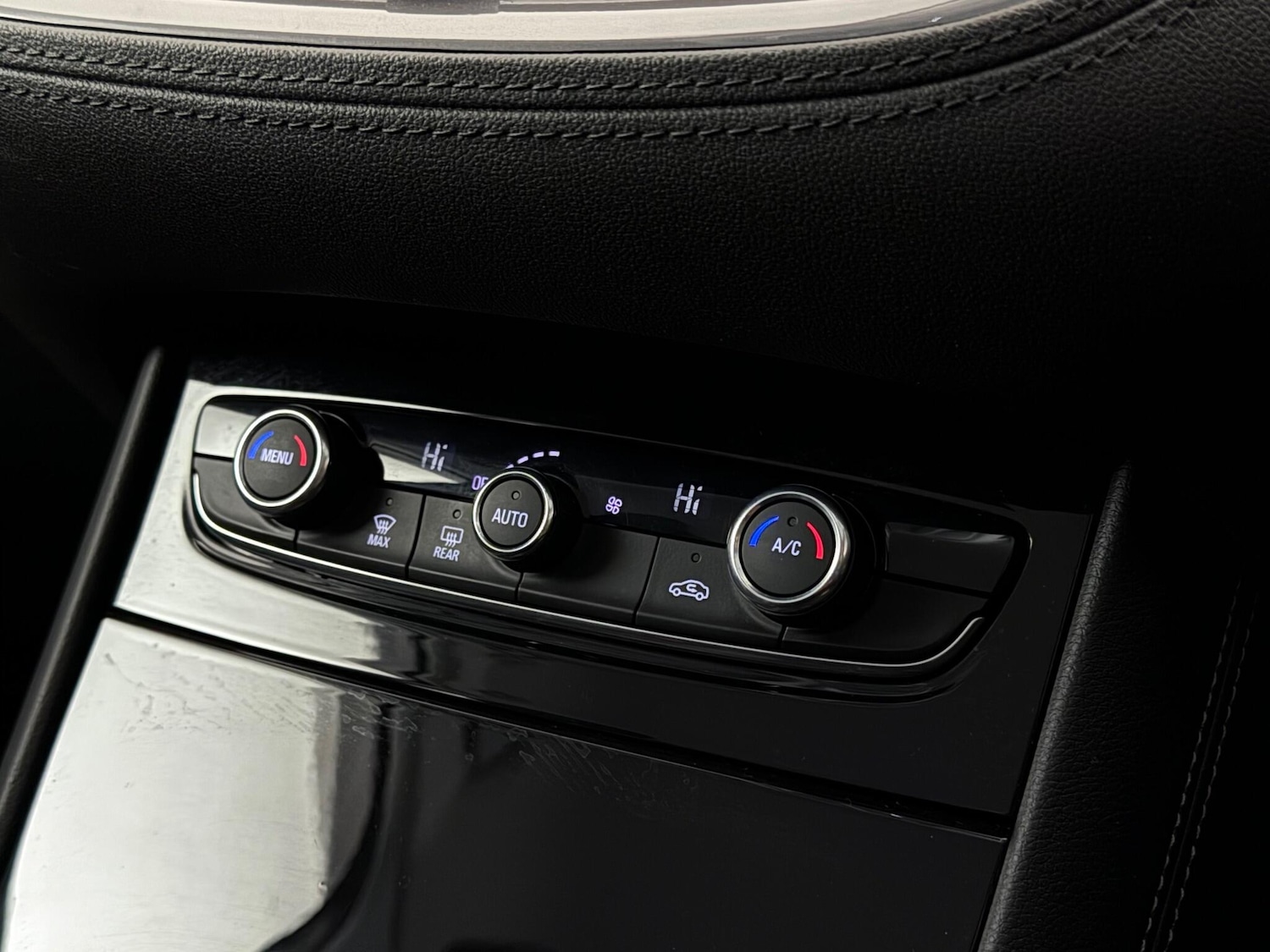 Used Vauxhall Grandland X 2018 for sale - 77222709: Photo 31