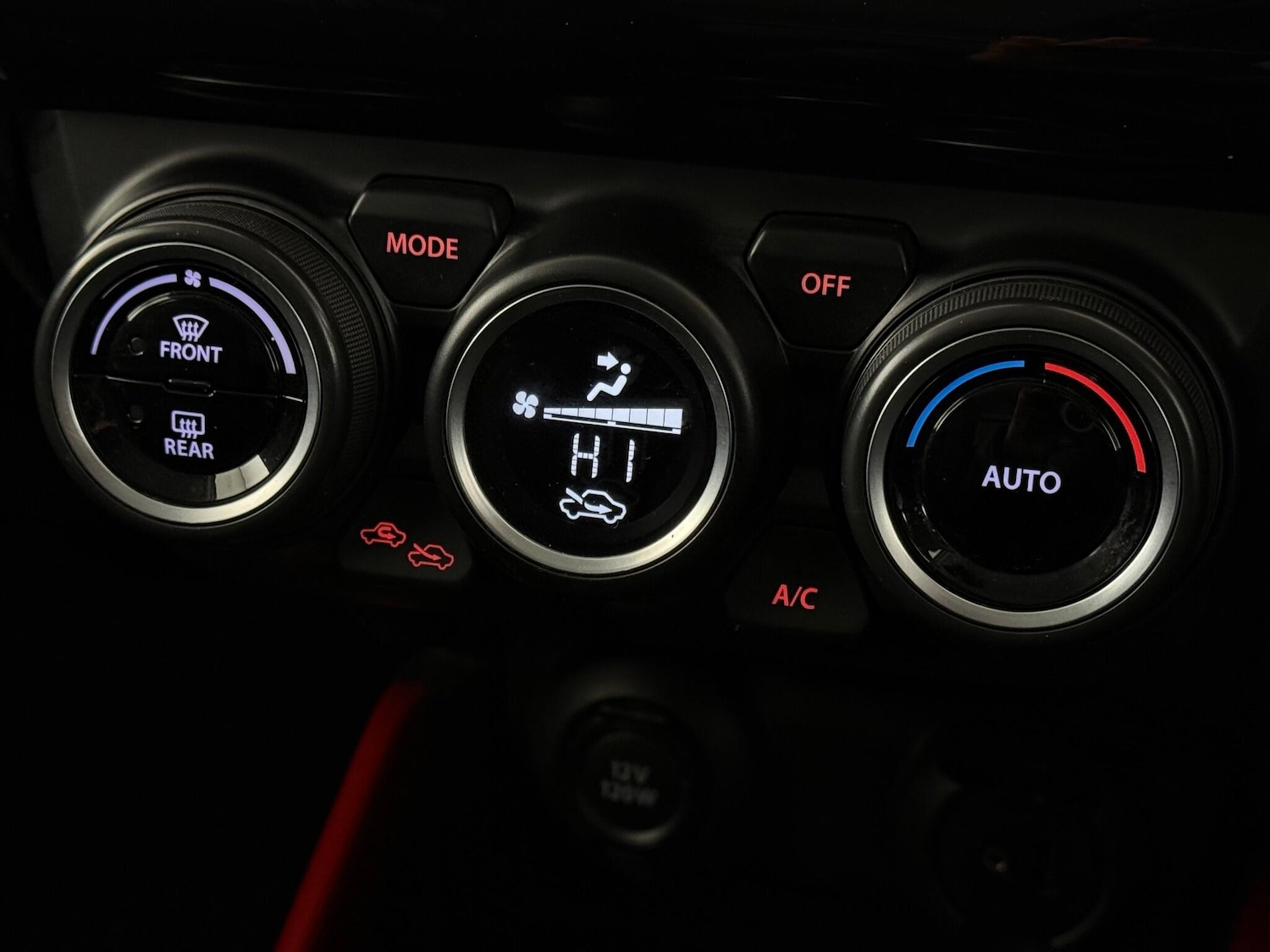 Used Suzuki Swift 2022 for sale - 77221524: Photo 27