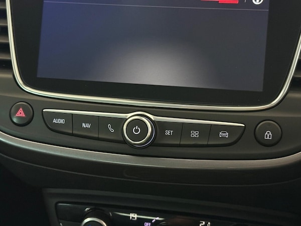 Used Vauxhall Crossland X 2018 for sale - 76303646: Photo 40