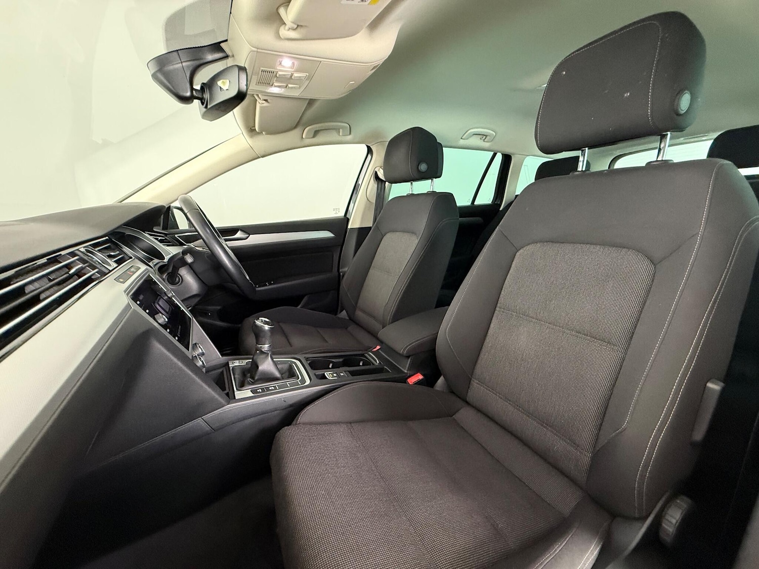 Used Volkswagen Passat 2018 for sale - 77243638: Photo 14