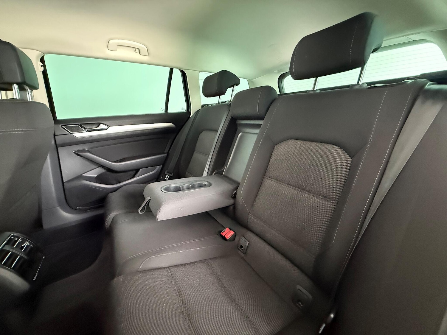 Used Volkswagen Passat 2018 for sale - 77243638: Photo 16