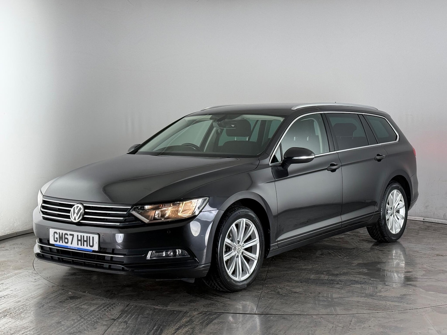 Used Volkswagen Passat 2018 for sale - 77243638: Photo 2