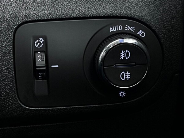 Used Vauxhall Crossland 2022 for sale - 73983883: Photo 38
