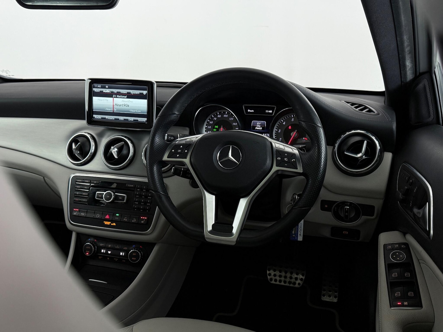 Used Mercedes-Benz GLA 2014 for sale - 77260037: Photo 16